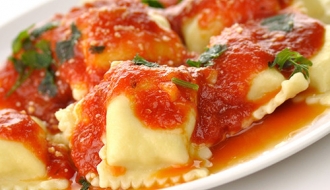 Ravioli-kiinnitys pastakoneeseen