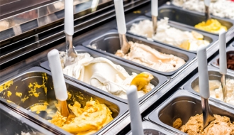 Ice creams 1,40 x 0,86 m