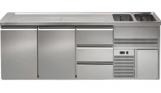 Beer counter 2,5 x 0,7 m - with 2 doors and 3 drawers 1/3