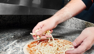 Pizza külmtöölaud (GN) - 1 ukse ja 4 sahtliga 1/2